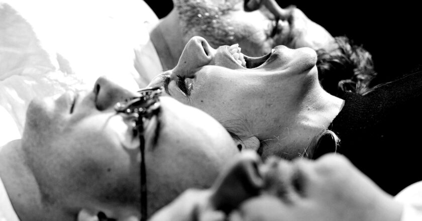 NUMB του Νίκου Σκουλά: Από 18 Ιανουαρίου στο θέατρο Αλκμήνη