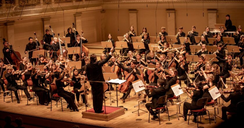 H Underground Youth Orchestra και η Junge Philharmonie Brandenburg ενώνουν τις δυνάμεις τους για μια μοναδική συναυλία στο Μέγαρο Μουσικής Αθηνών